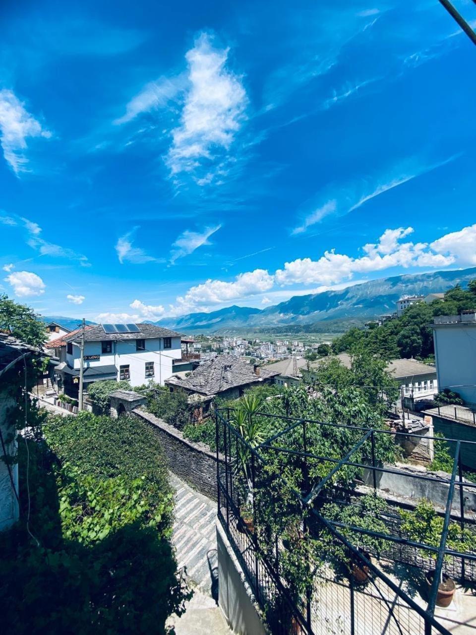 Hida Guest House Gjirokastër 外观 照片